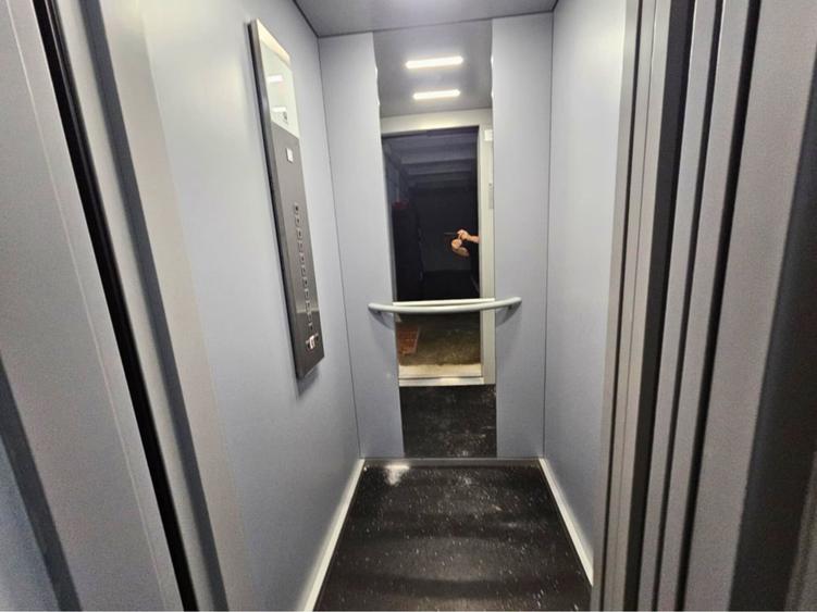 vand apartament cu 4cam proprietar,Bucuresti,Sos.Oltenitei 250 - 2