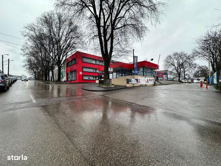 Spațiu comercial, de 990 mp, în Tătărași