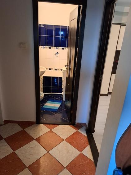 Vand apartament 2 camere decomandat - 6