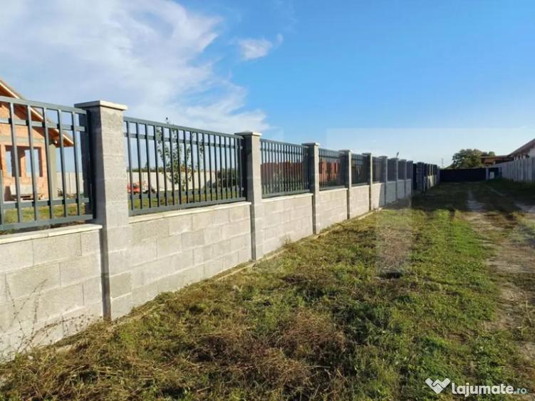 Teren Intravilan Imprejmuit in Sanmihaiu German - 2