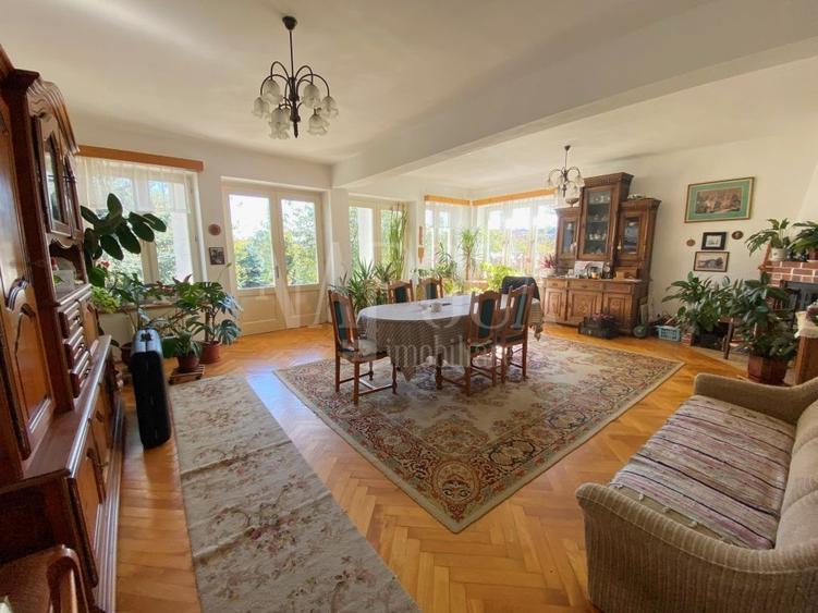 Casa 11 camere de vanzare in Gruia, Cluj Napoca - 1