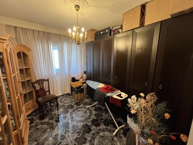 Fasleza nord, str Unirii, apartament cu 4 camere, decomandat, et 3/4! - 5
