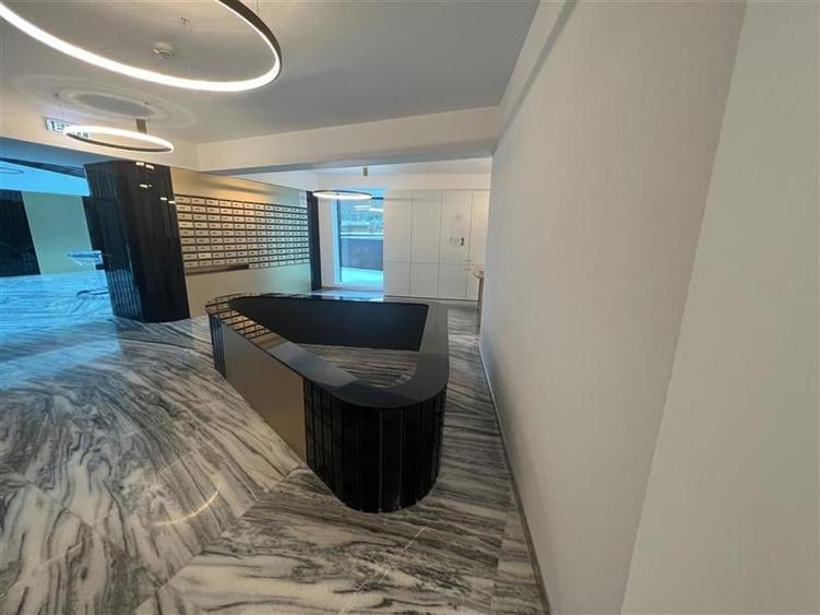 Apartament cu panorama pe 2 niveluri cu  scara interioara 115 mp si terasa  de 2 - 10