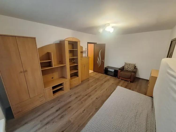 Garsoniera mare decomandata zona parc IOR metrou Nicolae Grigorescu - 12