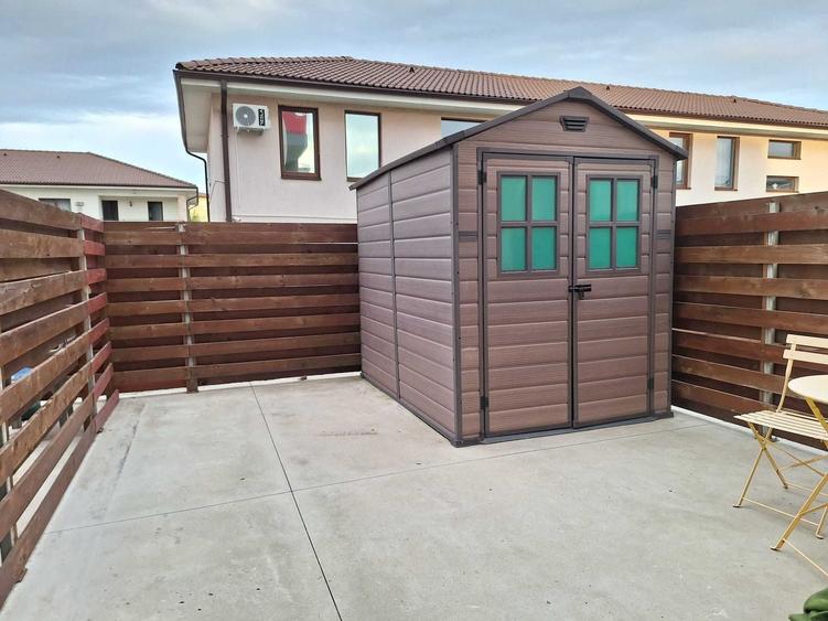Apartament cu 3 camere decomandat în Florești