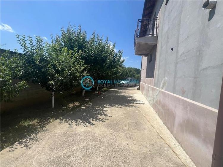 Royal Imobiliare-Vanzare Vila Zona Romanesti - 4