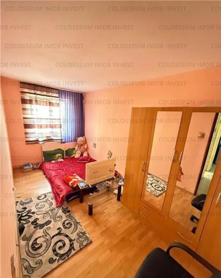 Apartament cu 3 camere, decomandat - zona Astra. - 7
