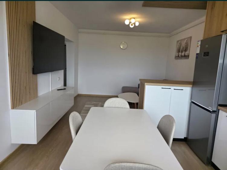 Apartament 2 camere, decomandat - zona Sanpetru - 6