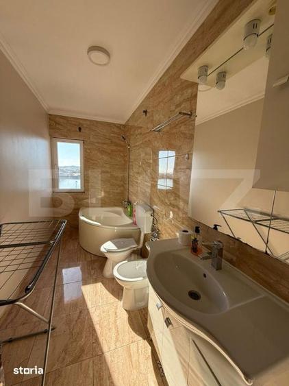 Apartament 2 camere, decomandat, 65 mp, zona - Piata Mare - 1