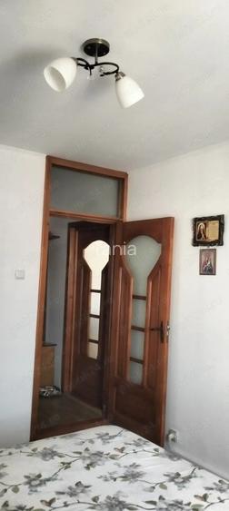 Vand apartament 2 camere etaj 4
