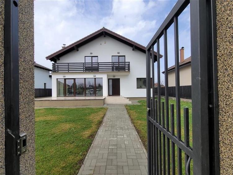 EXPLOREAZA 3D! In apreciata prezentare, pe calitativ certificat, Harman, Brasov - 1