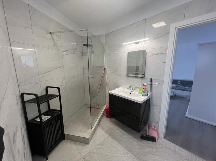 Inchiriez ap cu 3 camere in zona BMW Floresti. - 4