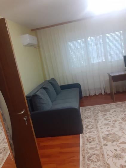 Vand garsoniera decomandata, 37 mp utili - 3