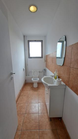 HALA DEPOZITARE CU ETAJ PARTIAL PENTRU BIROURI AMPLASAMENT: OTOPENI - 23