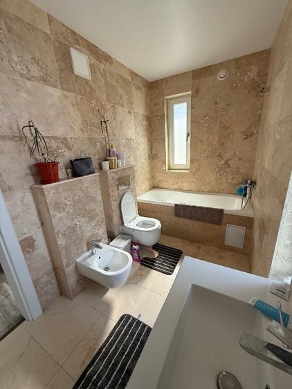 Casa superba in cartier linistit si prietenos - 16