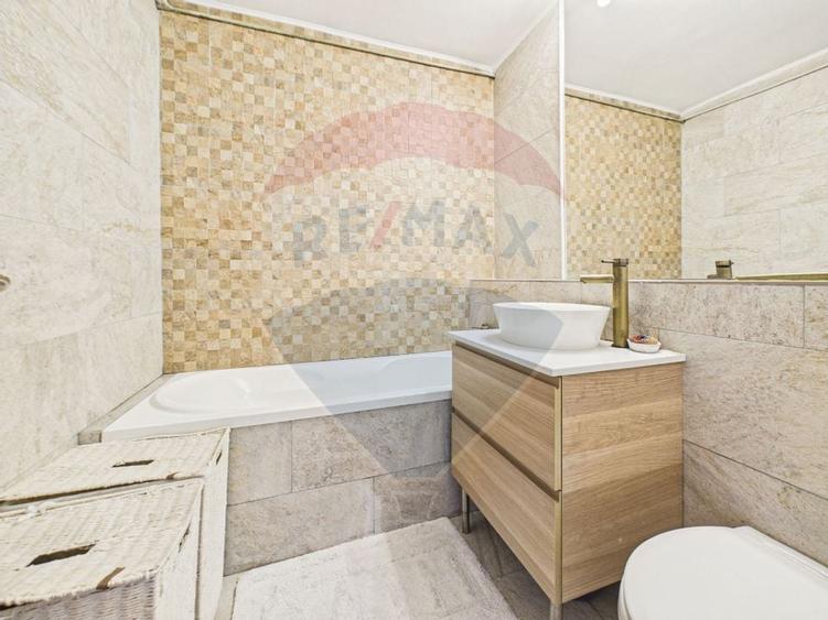 Apartament de 3 camere cu priveliste - zona Stefan Cel Mare - 4