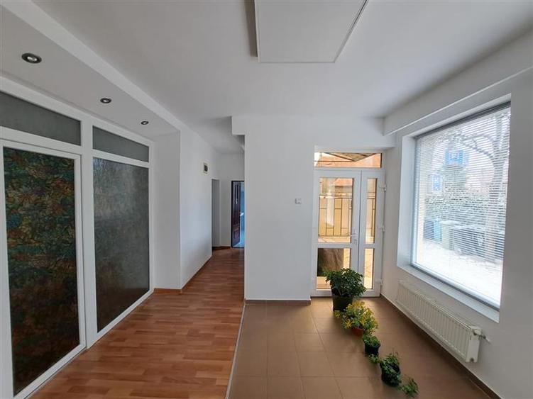 Casa individuala, 120 mp utili + 20 locuri parcare, situat in cartierul Someseni - 7