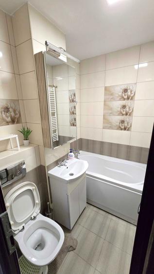 Proprietar Vand ap.3 cam.RENOVAT et.1 mobilat + utilat - 3