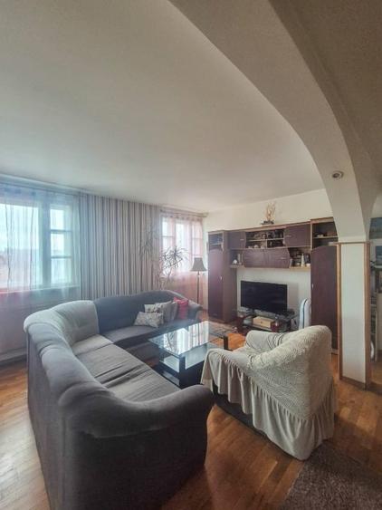 De vânzare apartament spatios, ultracentral, mobilat - 3 camere, Suceava - 11