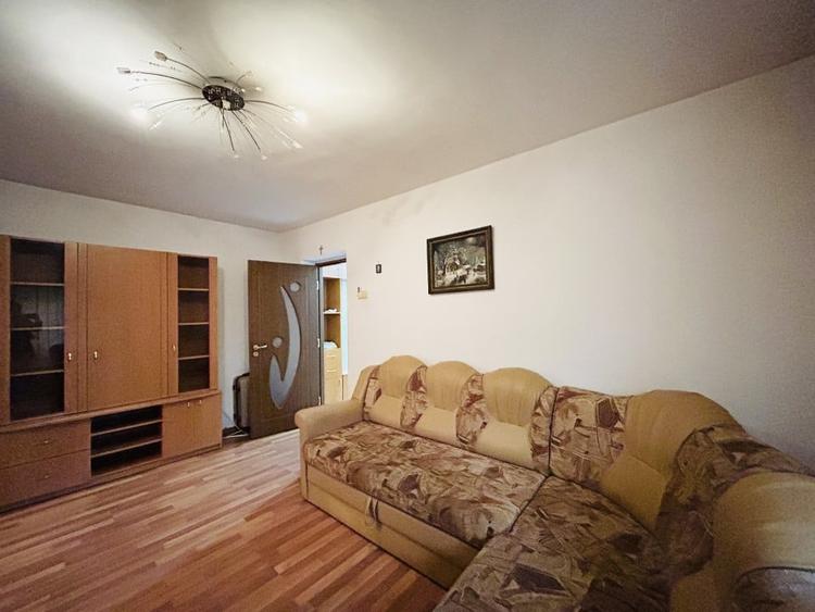 Apartament 3 camere, semidecomandat, 64mp utili, zona Girocului - 1