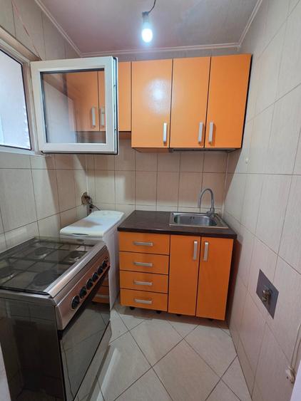 Titan, Postavarul intersectie B-ul 1 Decembrie 1918, stradal, vedere spate - 10