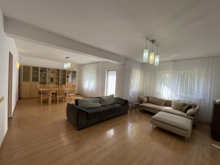 Inchiriere vila moderna in ansamblul rezidential Pipera - 1