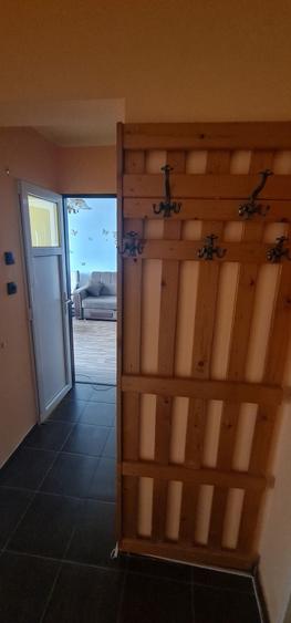 Garsonieră decomandată în Titan