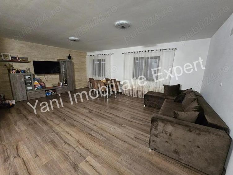 Casa de vanzare in comuna Albe?tii de Arge?, sat Dobro?u, jude? Arge?. - 1