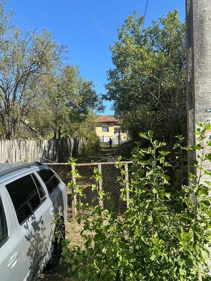 Vand casa+teren 3700mp Butoiesti MH - 2