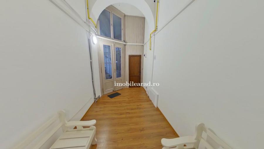Apartament exclusivist la cheie, et.1, km 0 Arad, amenajat cu designer in stil u - 3
