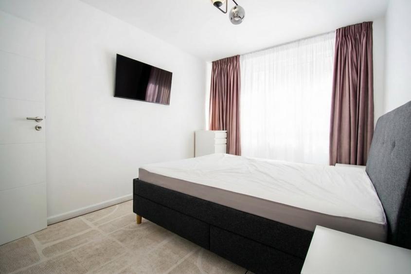 Bd.Obregia 2 camere,renovat lux,mobilat-utilat,centrala proprie,etaj 3/10 - 7