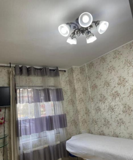 Apartament cu 4 camere zona 9 Mai - 7