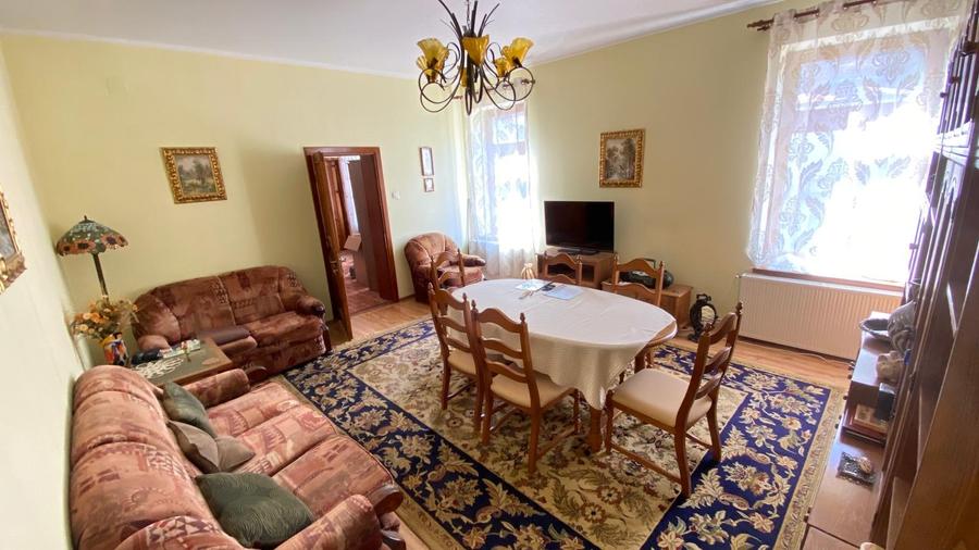 Apartament spațios în Centrul Istoric – priveliște spre Tâmpa - 2