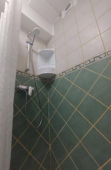 Garsonieră decomandată, mobilată în Central