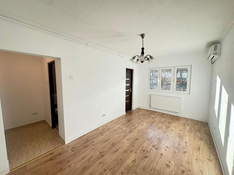 Garsoniera de vanzare complet renovata - 1