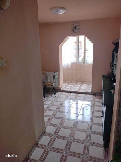 Vanzare apartament 3 camere PB Rogerius (Oradea) - 1