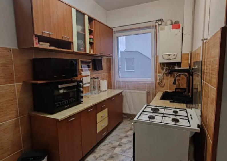 Apartament 2 camere, 43 mp, zona Sasar - 3