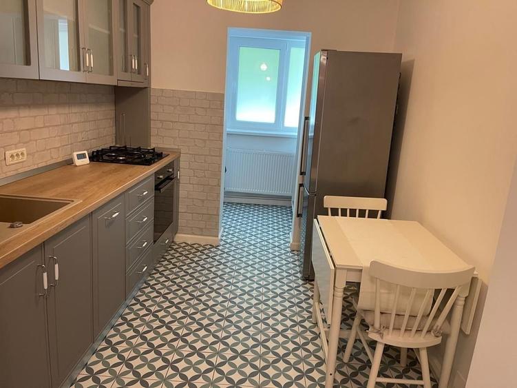 Vanzare apartament 3 camere, bloc 1983, centrala, Titan-Fizicienilor - 1