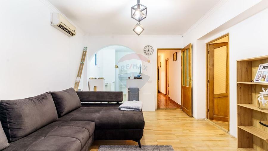 Casa individuala cu 3 apartamente, comision 0%, Intre Lacuri - 13