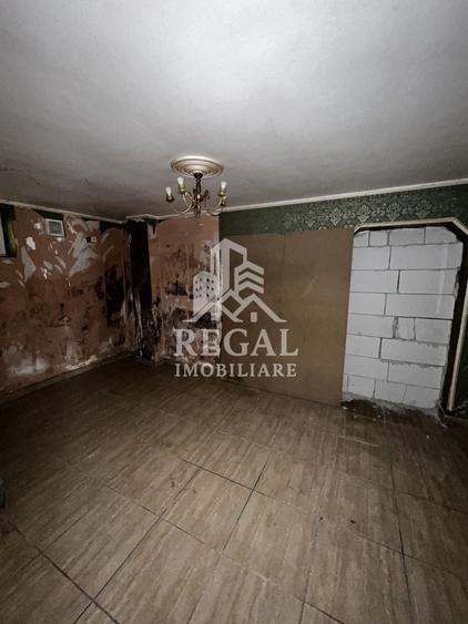 Garsonieră decomandată în Central
