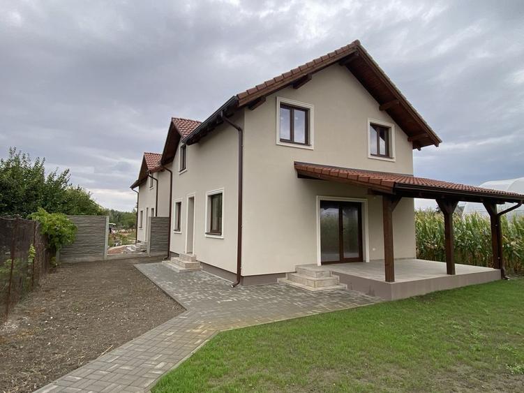 Casa cu 534mp teren in Utvin - 3