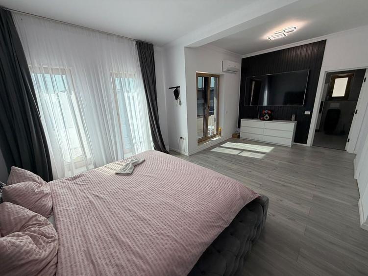 Casă individuală cu 5 camere cu Canalizare în Fundeni