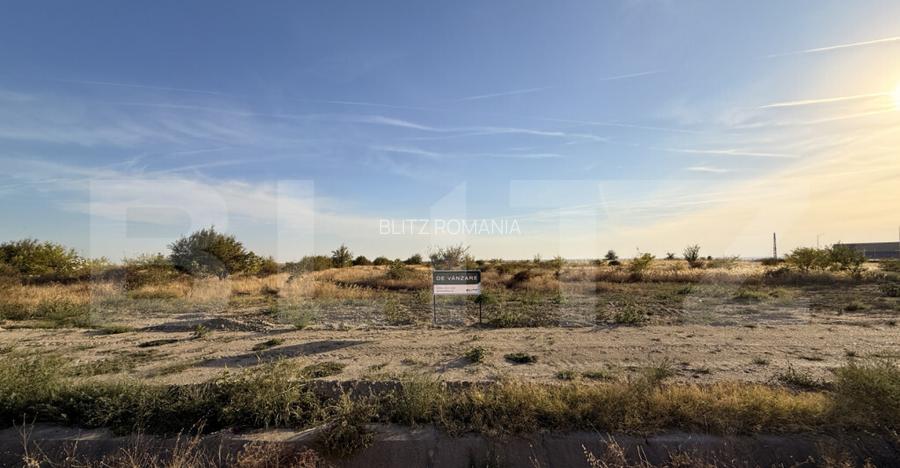 Teren intravilan, 44.421 mp, utilita?i la front, deschider