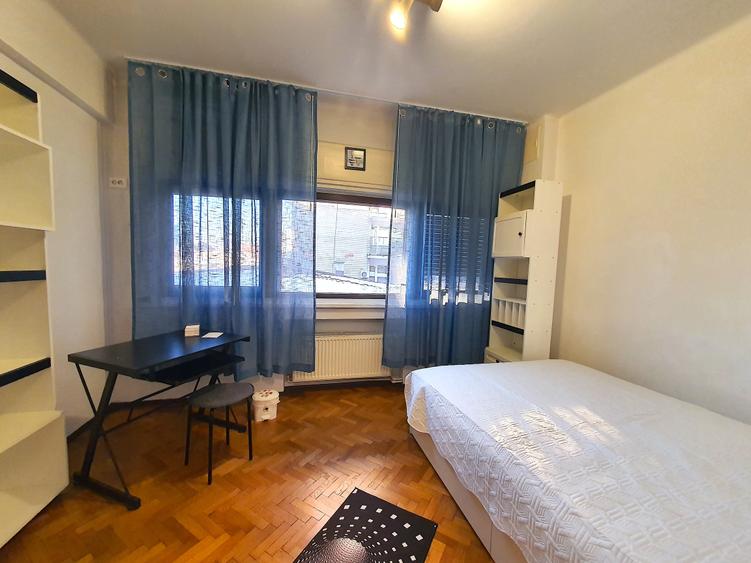Piata Romana, 3 camere de vanzare, cu centrala - 3