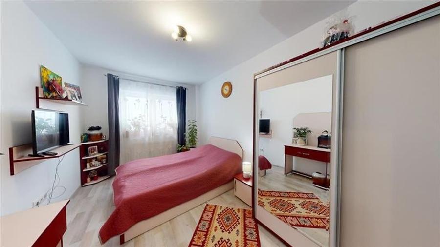 Pe 2 niveluri, Penthouse modern la bulevard, parcare si boxa, Tractorul  Nou, Br - 6