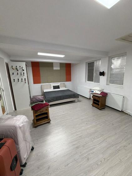 Inchiriez apartament 3 camere - 7