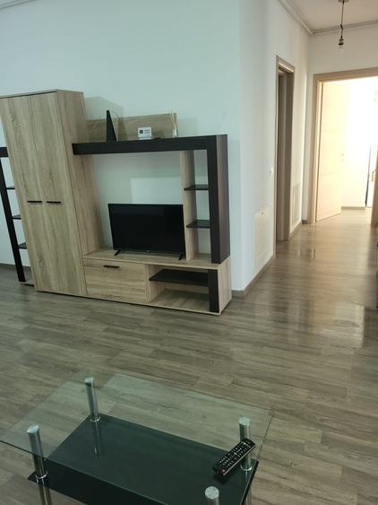 Apartament cu 2 camere decomandat în Domnești