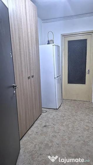 Proprietar vand garsoniera Bulevardul Brancoveanu situata in bloc izolat termic - 1