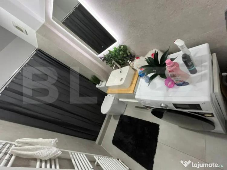 Apartament de vanzare, cu 3 camere, 80 mp, zona Sud - 7