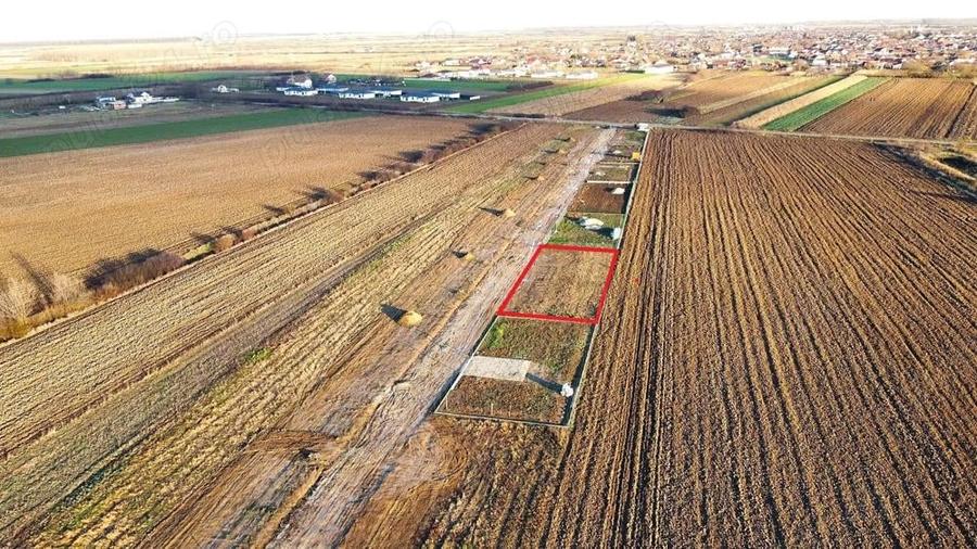 Teren intravilan 743 mp la intrarea in Odoreu - 7